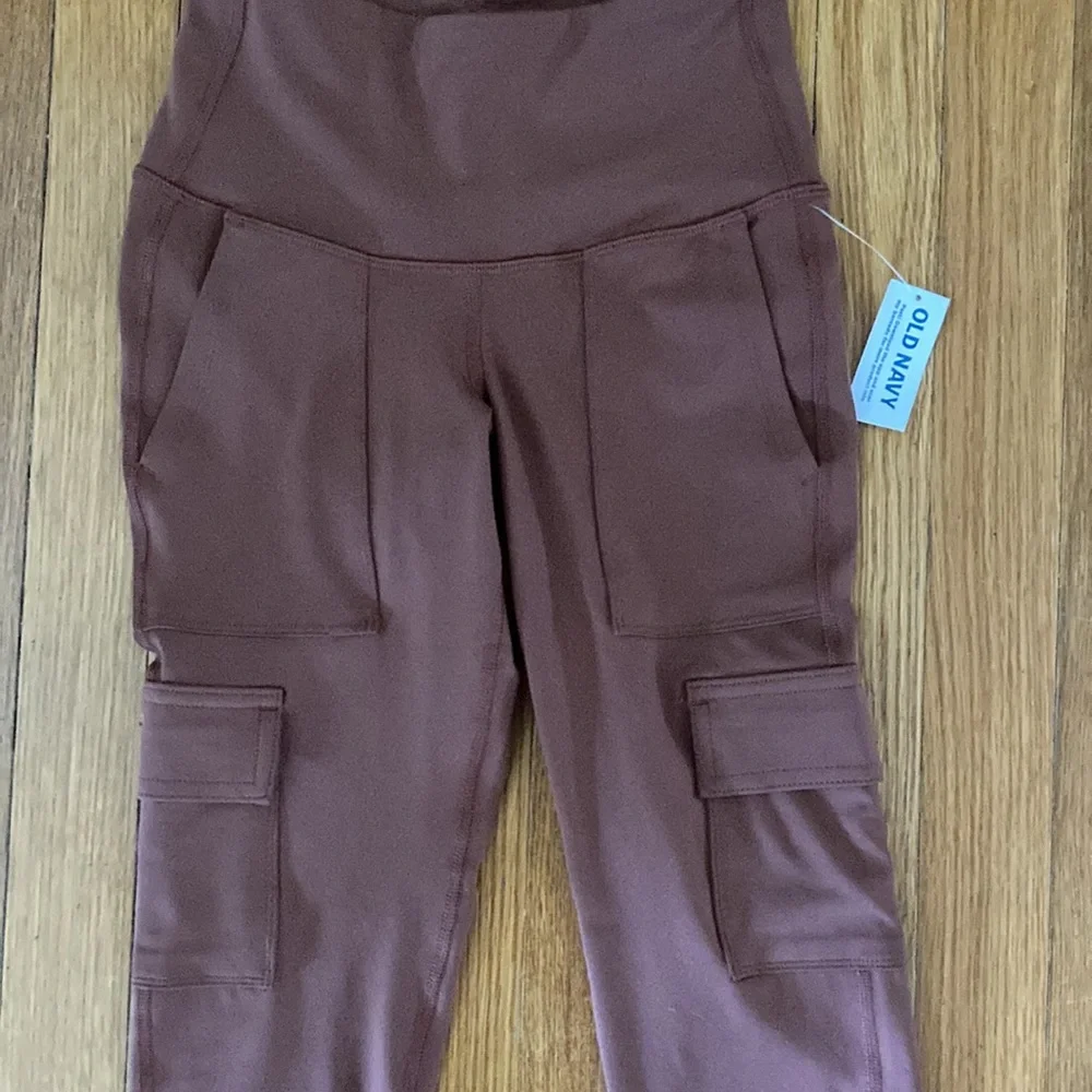 Old navy high rise leggings NWT xs petite
